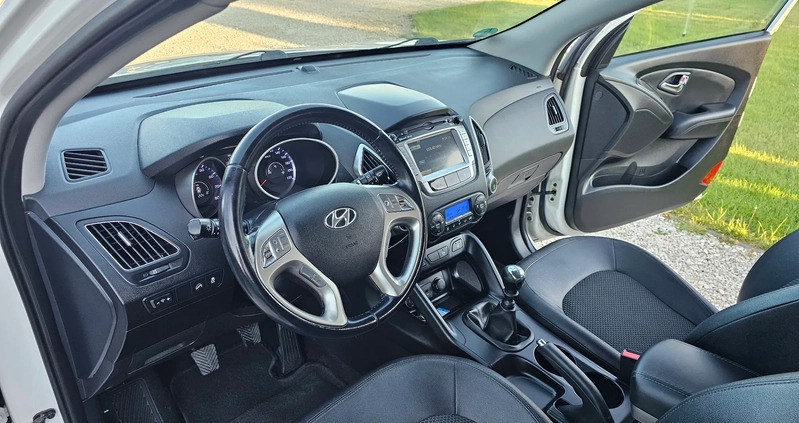 Hyundai ix35 cena 45800 przebieg: 168000, rok produkcji 2013 z Przasnysz małe 631